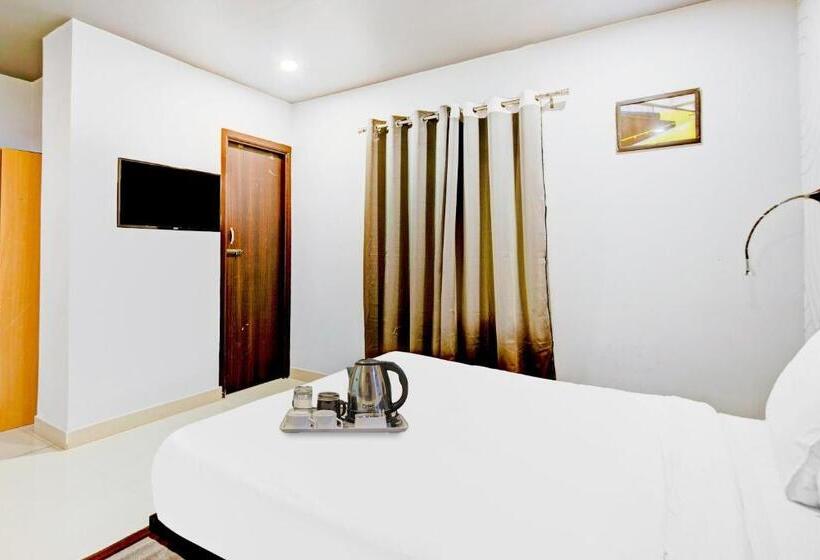 هتل Townhouse Volga Homes