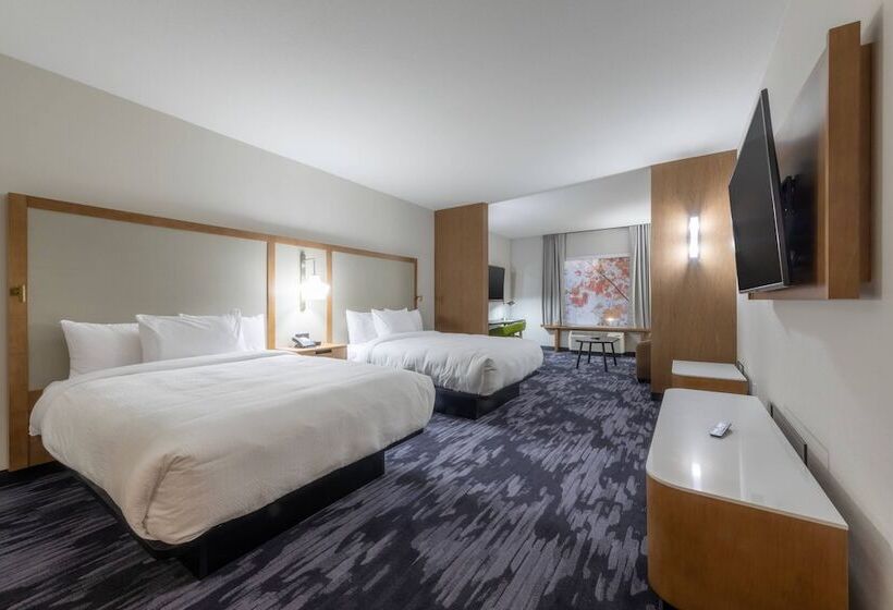 هتل Fairfield Inn & Suites By Marriott Salmon Arm