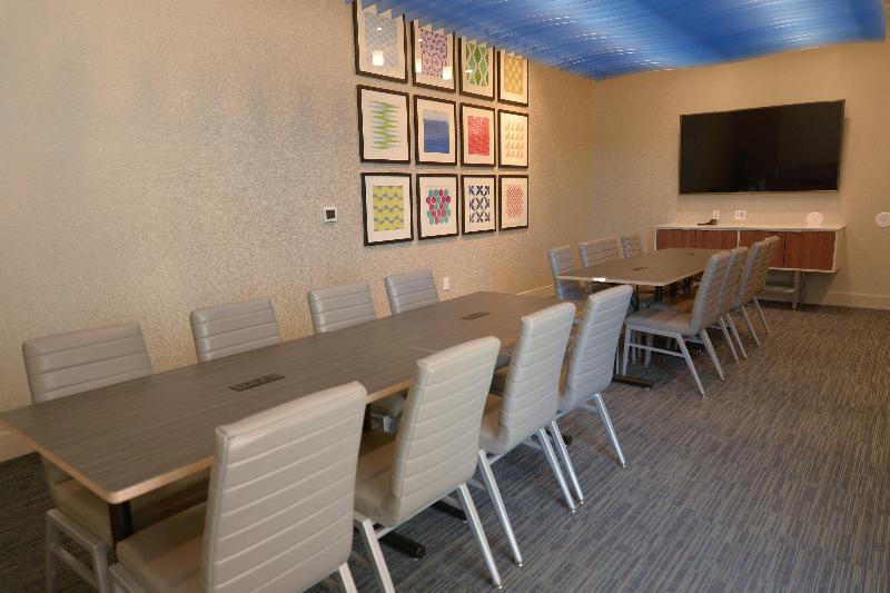 هتل Holiday Inn Express & Suites Onalaska La Crosse Area By Ihg