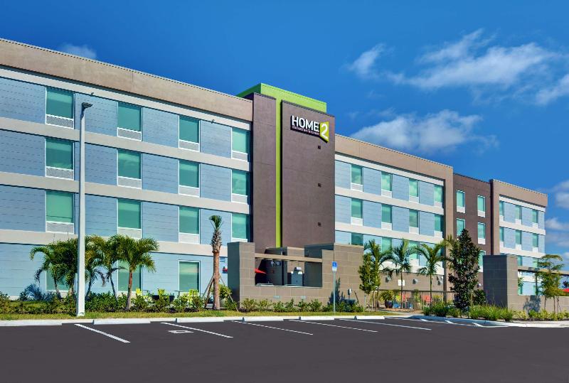 Отель Home2 Suites By Hilton Fort Myers Colonial Blvd