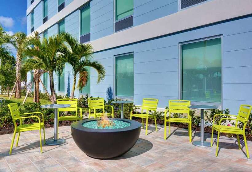 Отель Home2 Suites By Hilton Fort Myers Colonial Blvd