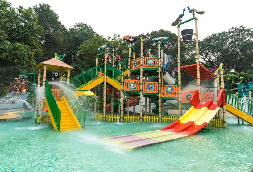 בית מלון כפרי Monteria Resort
