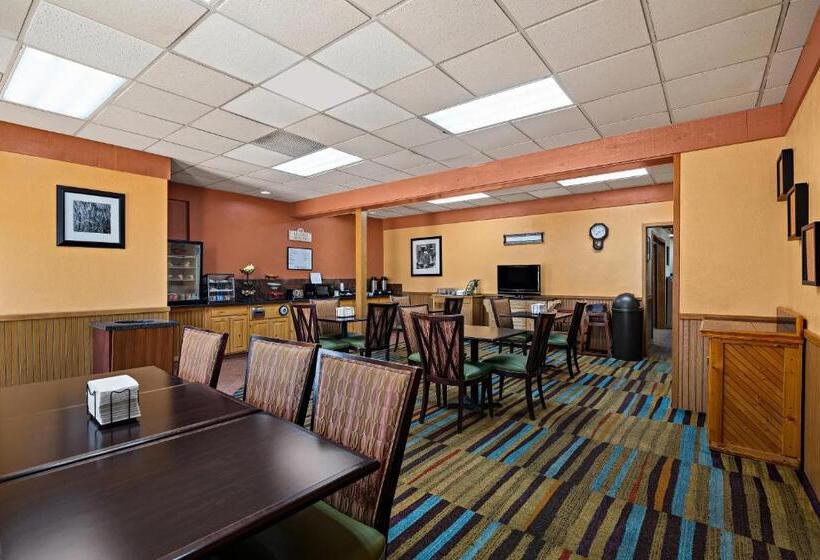 هتل Rodeway Inn