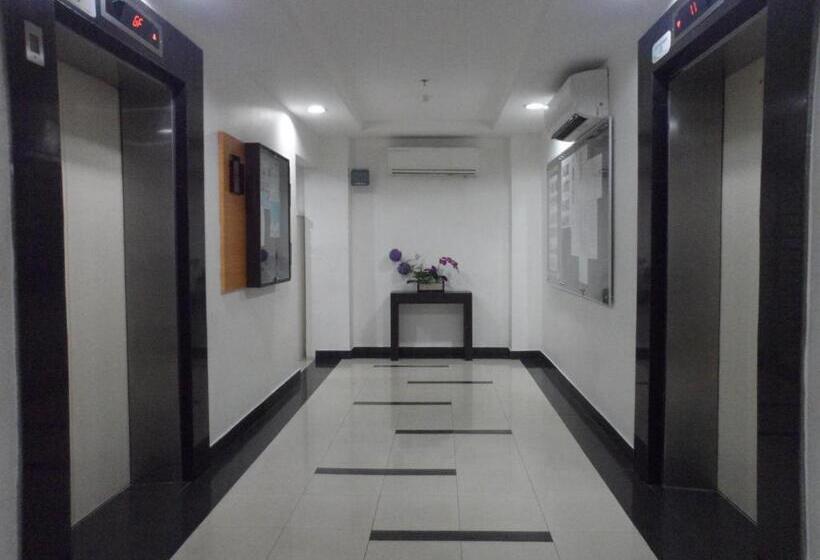 هتل Sewaunitkalcit