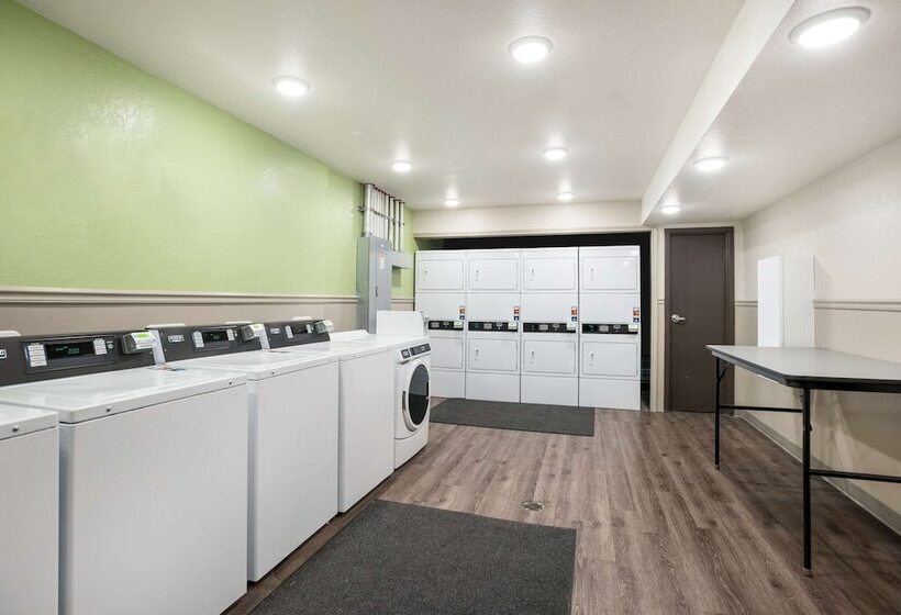 هتل Woodspring Suites Sulphur  Lake Charles