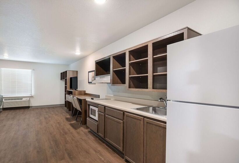 هتل Woodspring Suites Sulphur  Lake Charles