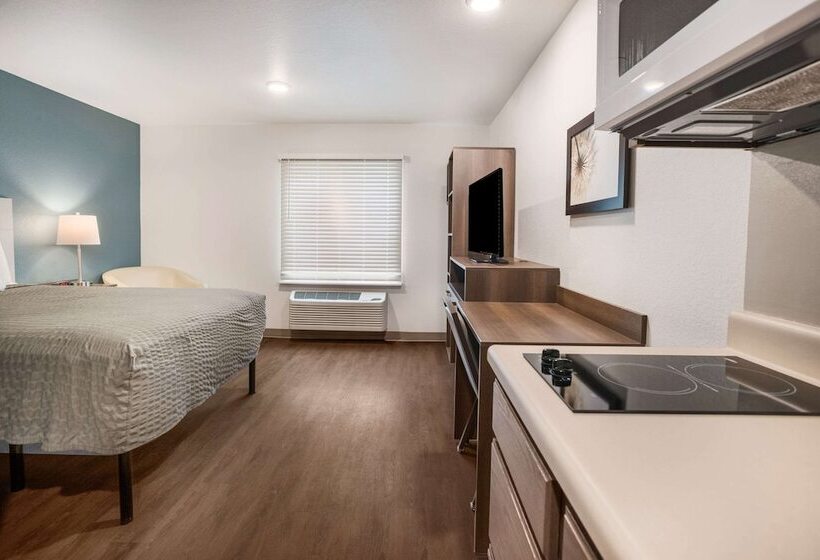 هتل Woodspring Suites Sulphur  Lake Charles