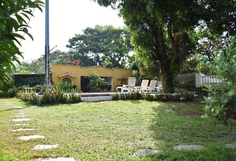 پانسیون Eco Hostal Kuima