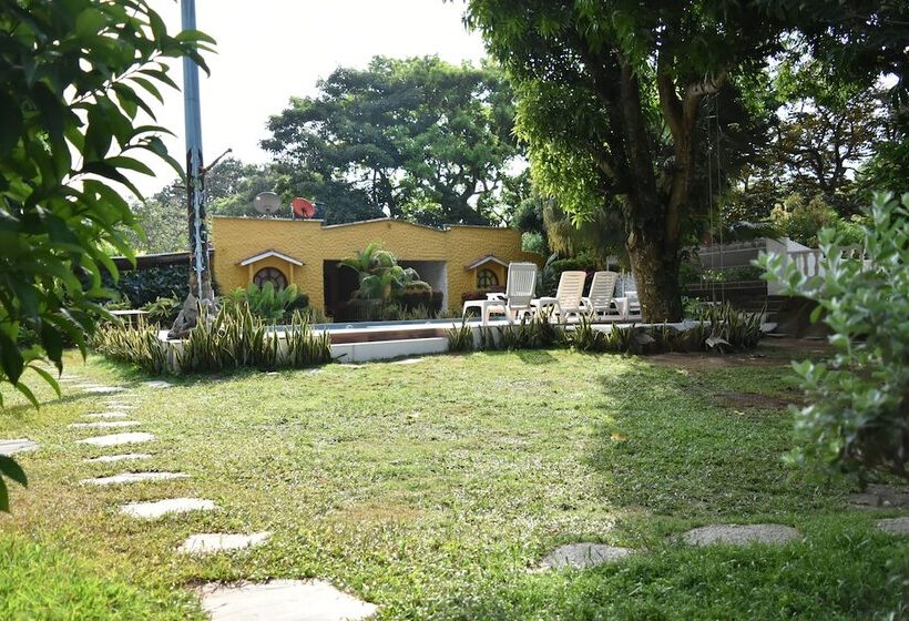 پانسیون Eco Hostal Kuima