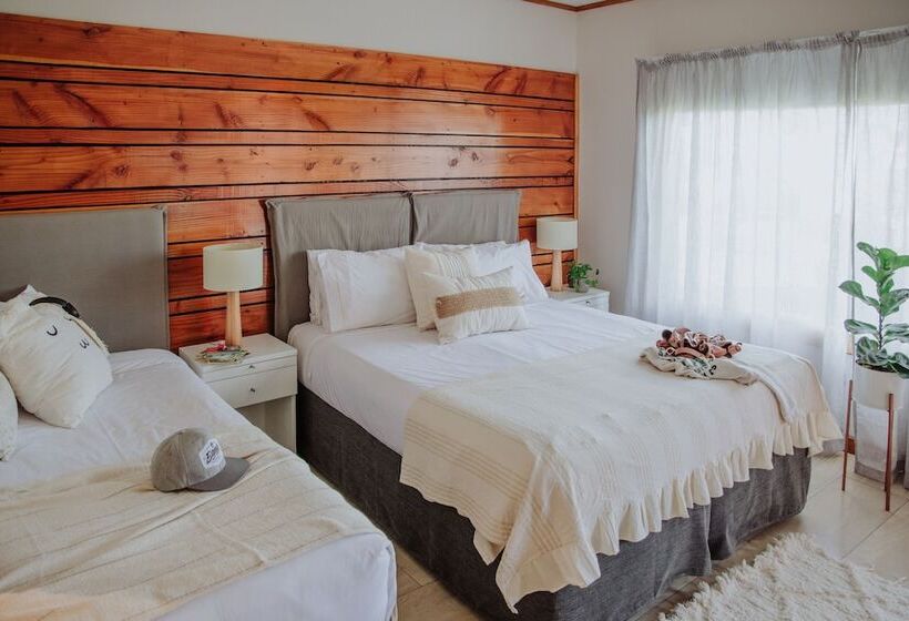 هاستل Hostería El Coirón