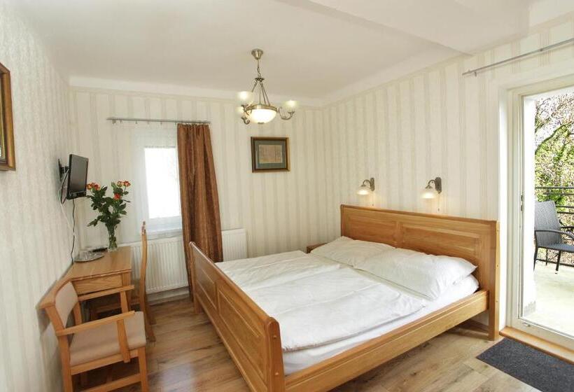 ホテル štekl   Hrubá Skála