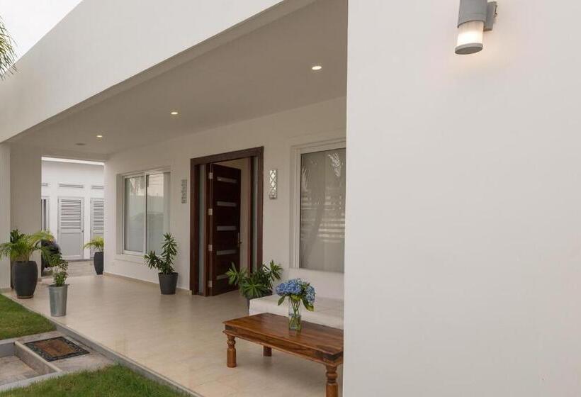 پانسیون Providence Breeze