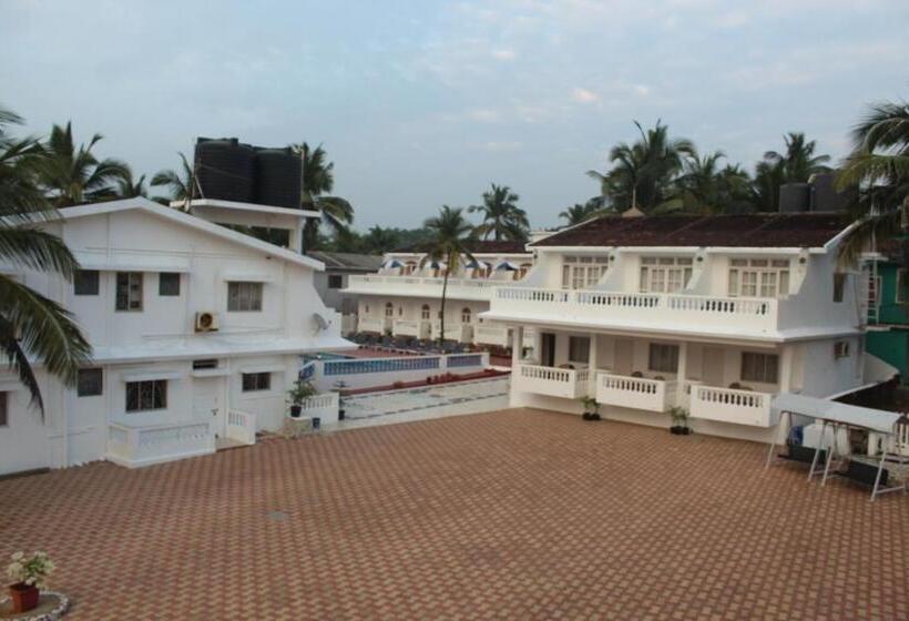 Qees Empire Beach Resort