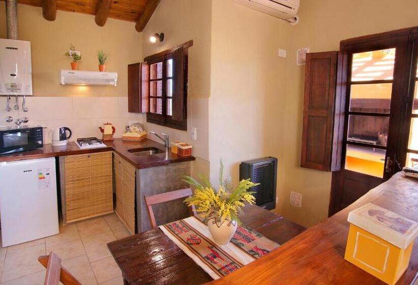 ユースホステル Cabañas La Matera