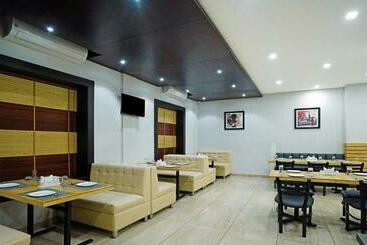 هتل Treebo Lazystay Grand Patia