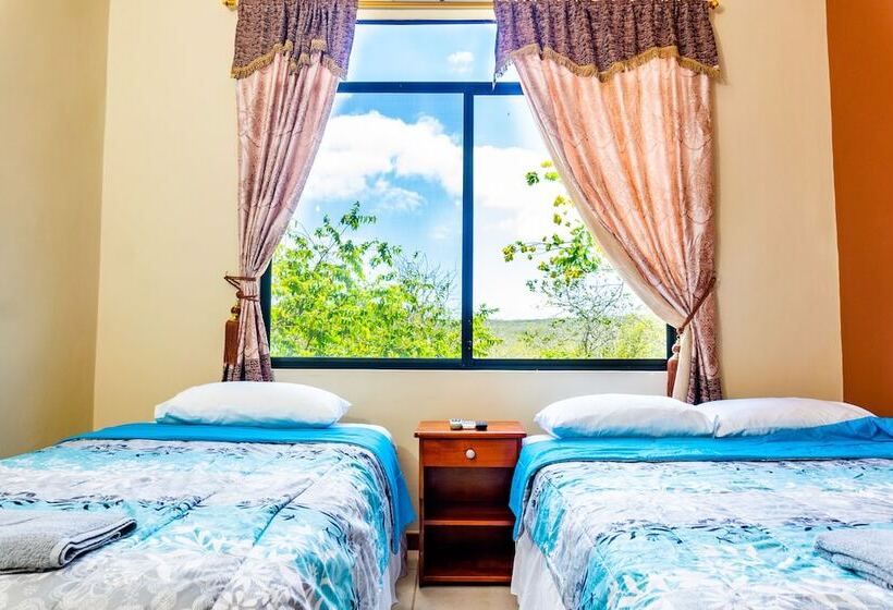 پانسیون Cucuve Eco Hostal