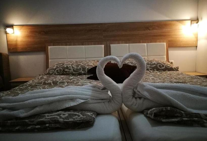 פנסיון Rooms Aračić