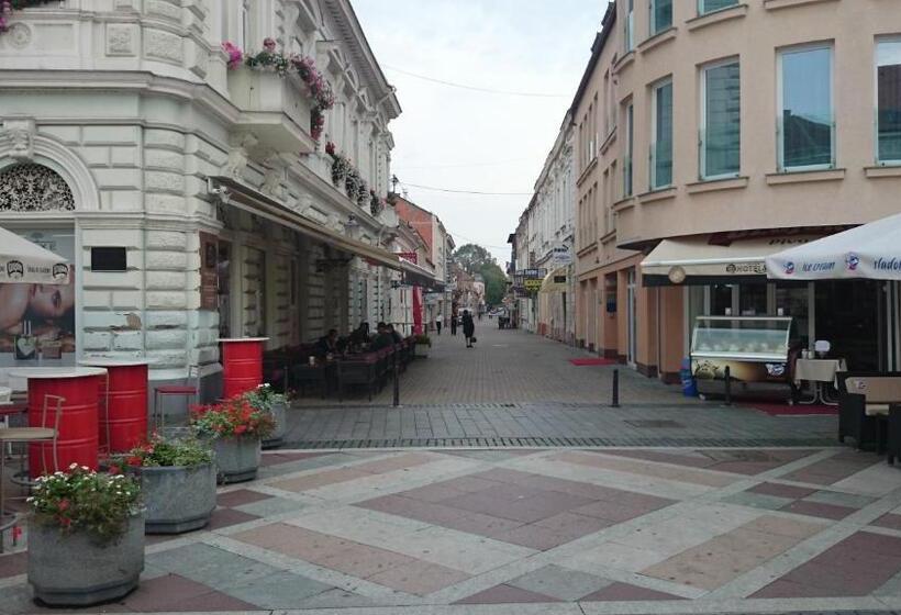 פנסיון Rooms Aračić