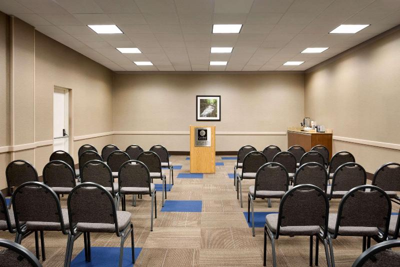 هتل Comfort Inn & Suites Presidential
