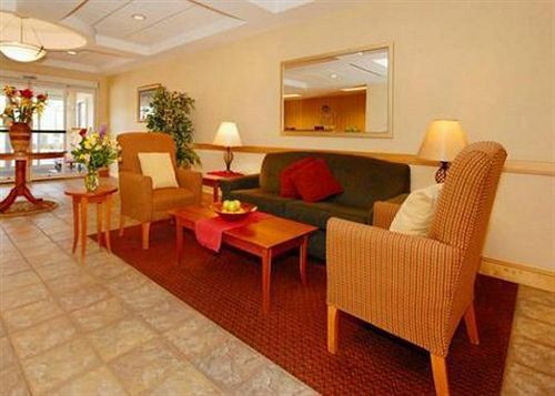 Отель Fairfield Inn & Suites White River Junction