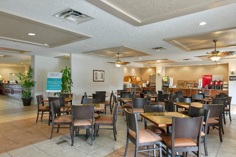 Отель Holiday Inn Express And Suites Clermont Se West Orlando By Ihg