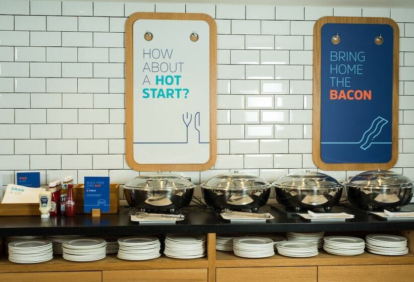 هتل Holiday Inn Express Birmingham Nec, An Ihg