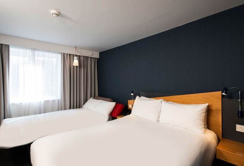هتل Holiday Inn Express Newport, An Ihg