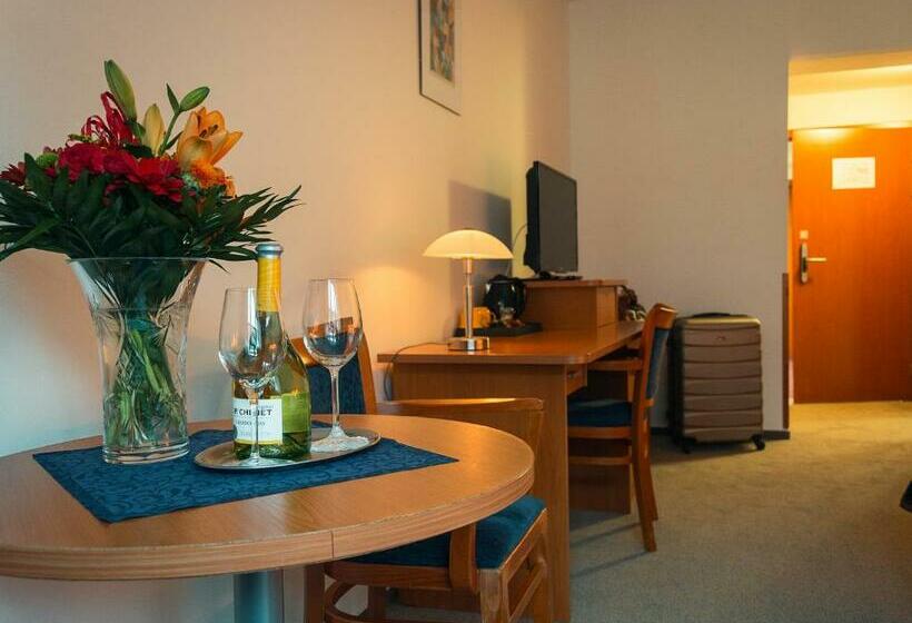 Fotos del hotel Inos:  10