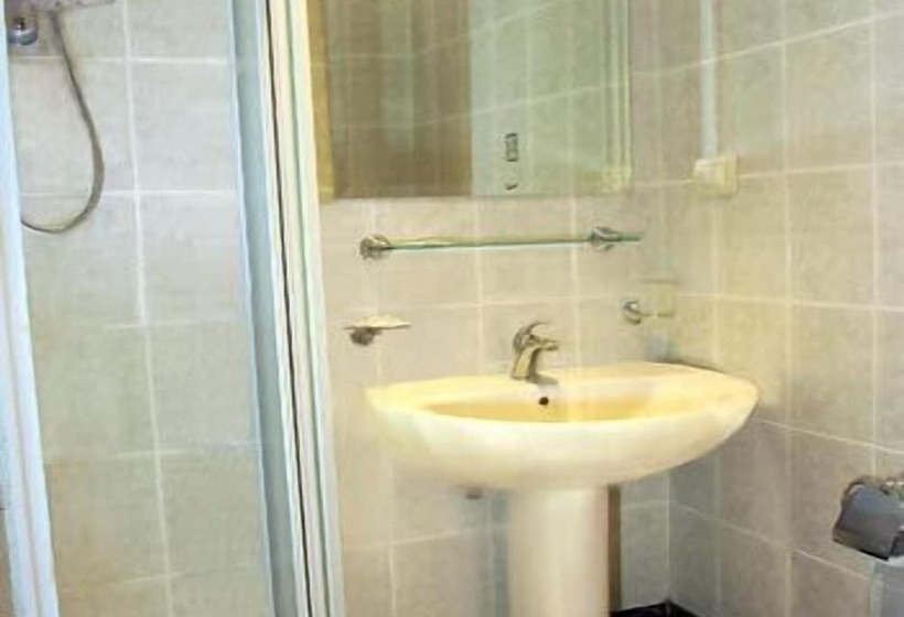 Fotos del hotel Kriss:  8