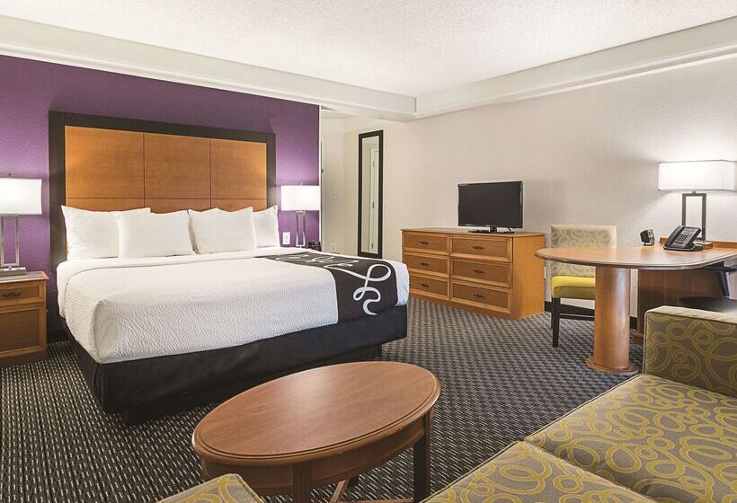هتل La Quinta By Wyndham Miami Airport East