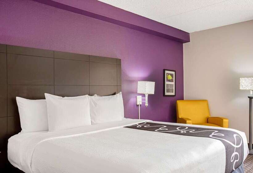 هتل La Quinta By Wyndham Miami Airport East