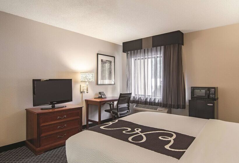 هتل La Quinta By Wyndham Miami Airport East