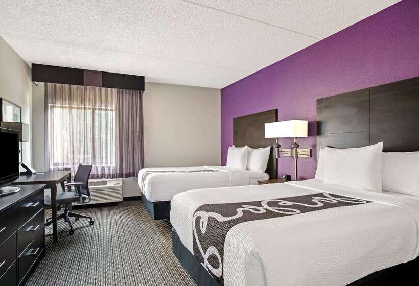 هتل La Quinta By Wyndham Miami Airport East