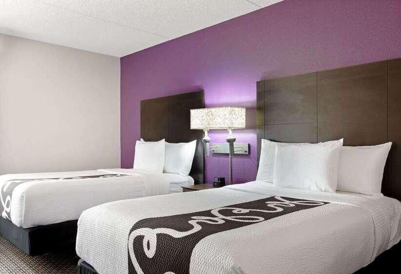 هتل La Quinta By Wyndham Miami Airport East