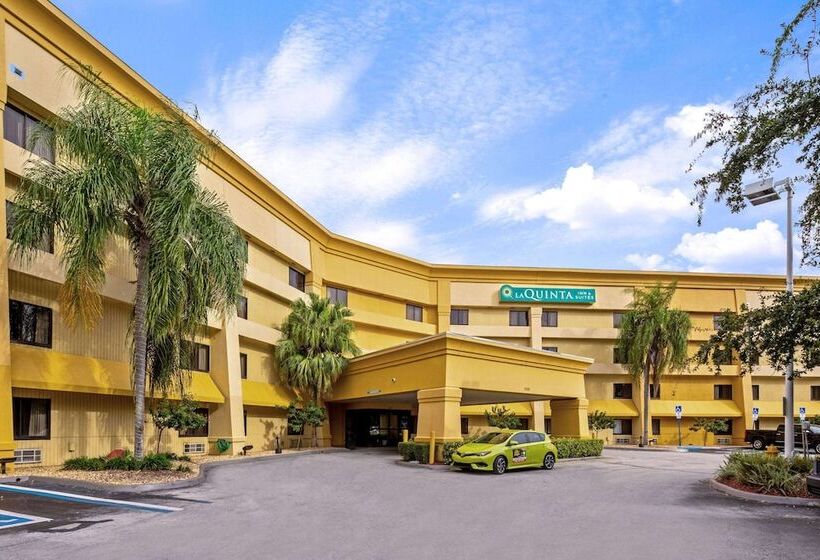 Hotel La Quinta Inn & Suites By Wyndham Miami Airport East