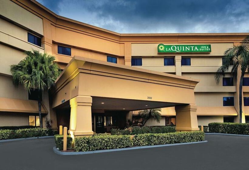 هتل La Quinta By Wyndham Miami Airport East
