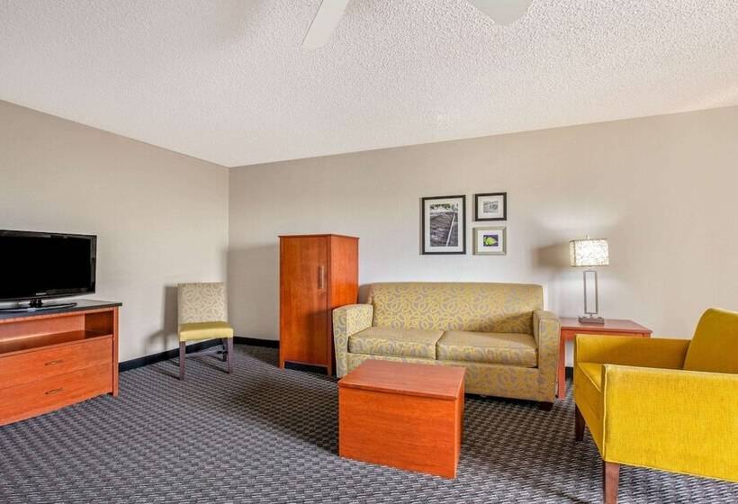 هتل La Quinta By Wyndham Miami Airport East