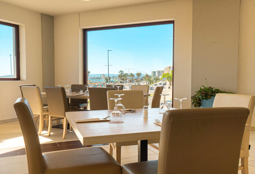 هتل Ohtels Campo de Gibraltar