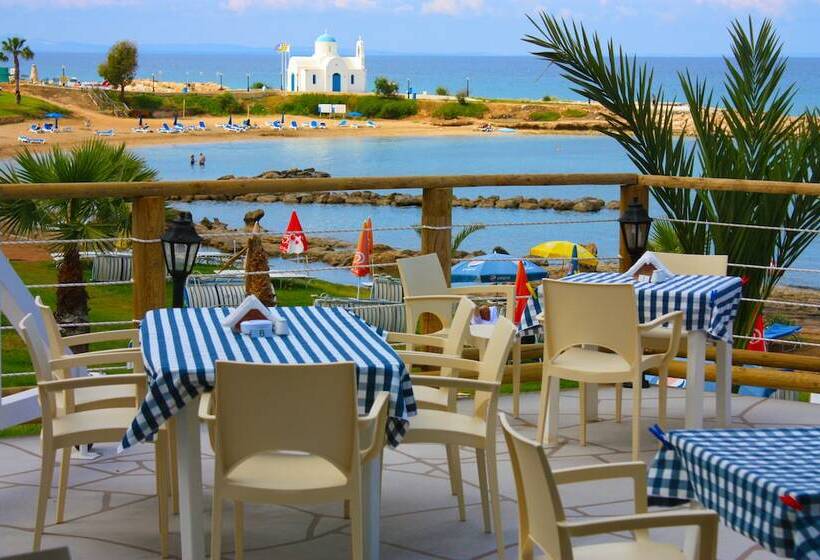 Myroandrou Beach Hotel Apartments