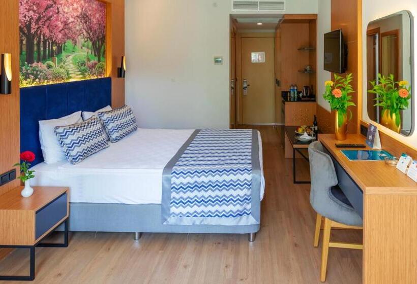 Sealife Buket Resort & Beach Hotel Ultra All Inclusive
