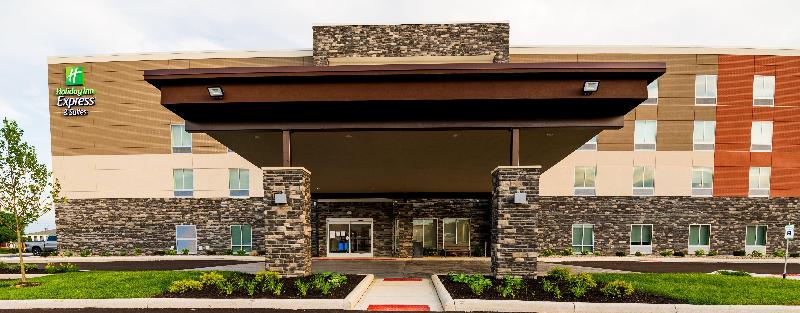 Отель Holiday Inn Express & Suites Dayton East   Beavercreek, An Ihg