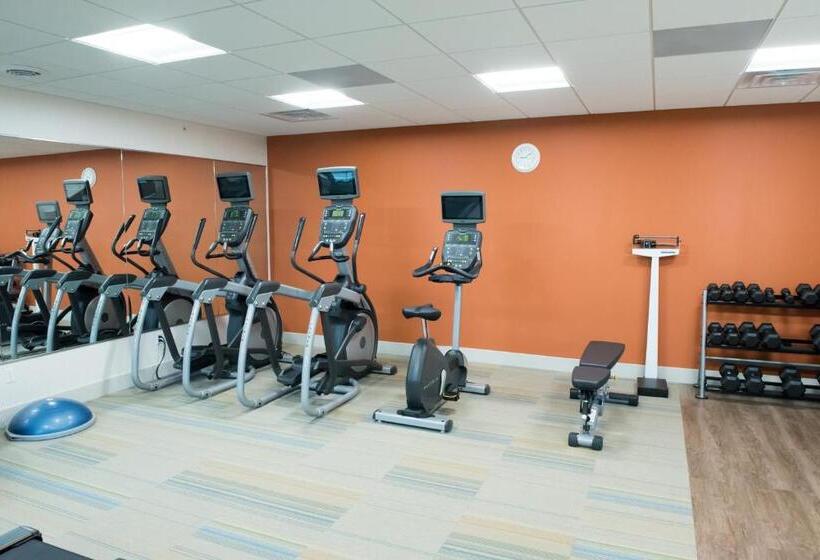 호텔 Holiday Inn Express & Suites Dayton North   Vandalia, An Ihg