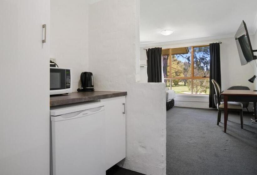 فندق Lakeside Inn Wollongong