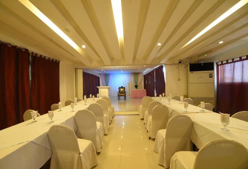هتل Marcian Business