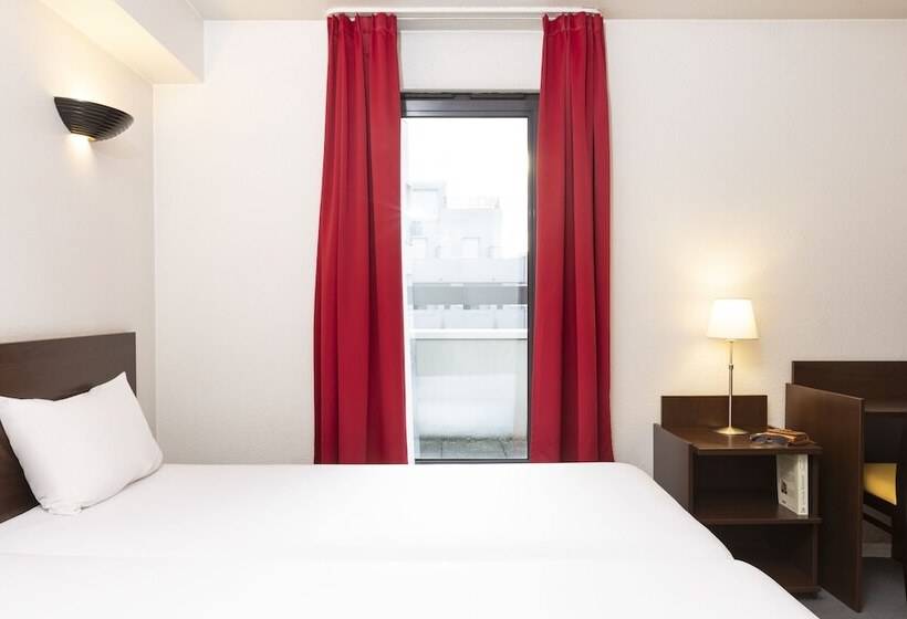 Aparthotel Adagio Access La Défense   Léonard De Vinci