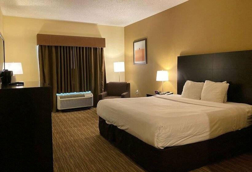 Baymont By Wyndham Houston North