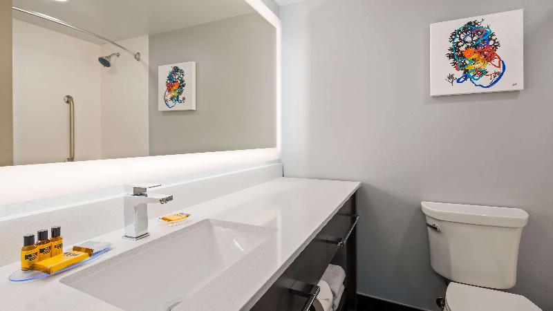 هتل Best Western Plus Daytona Inn Seabreeze