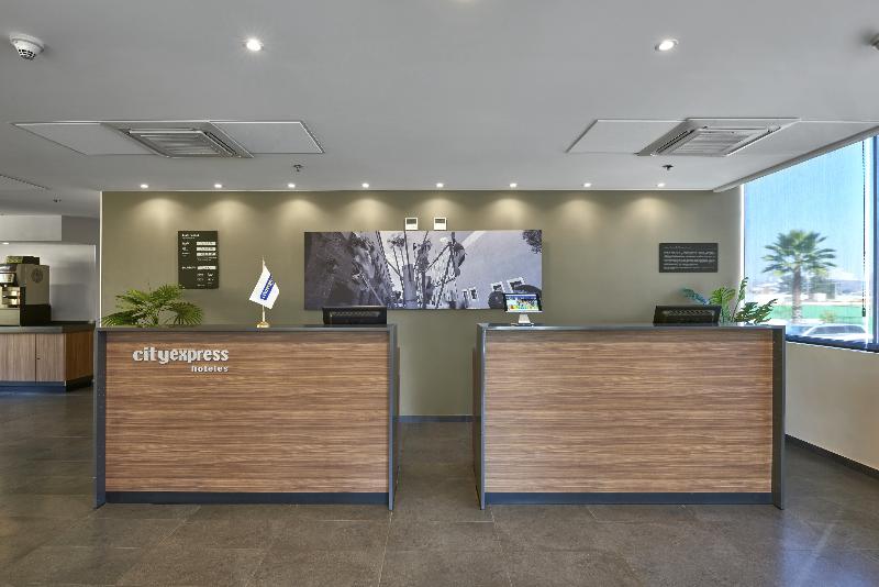 هتل City Express By Marriott Queretaro