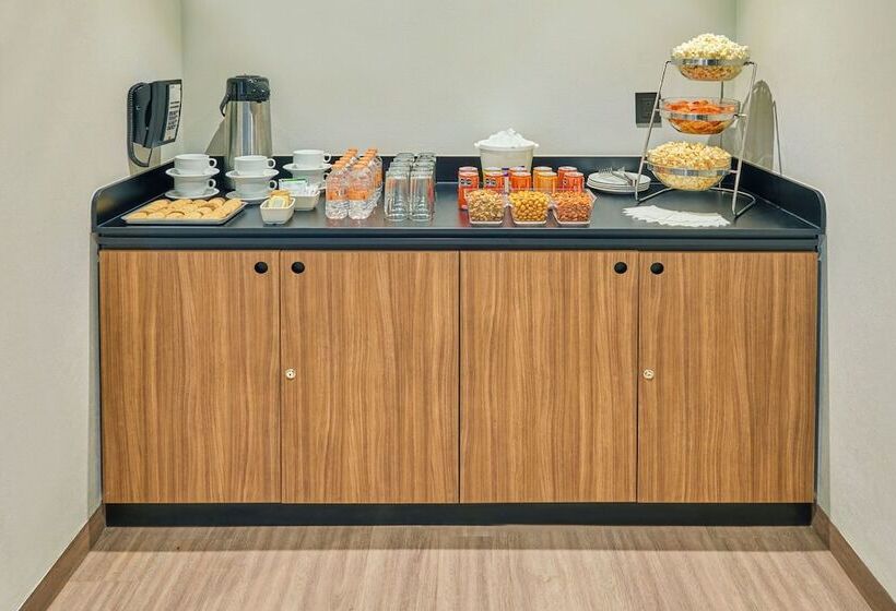 هتل City Express By Marriott Queretaro