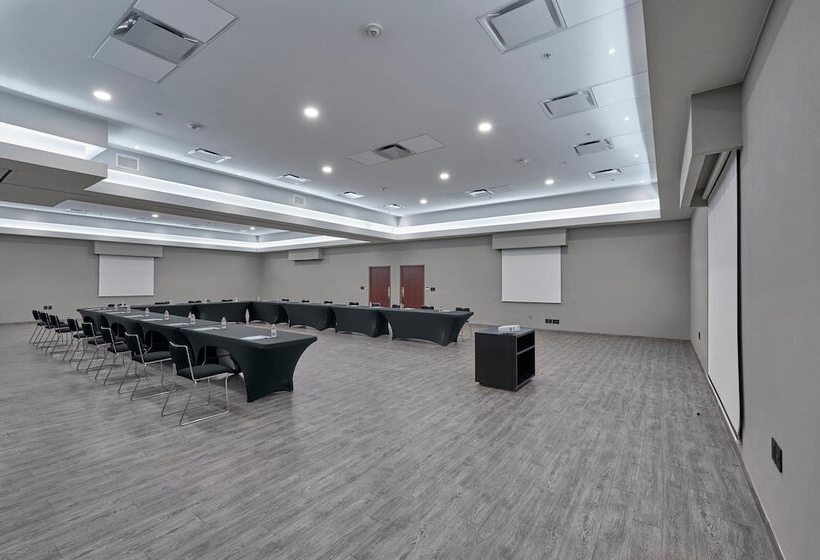 هتل City Express By Marriott Queretaro
